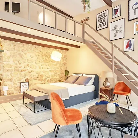 Off Marais Apartment *